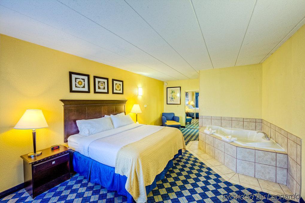 Holiday Inn Columbus North I-270 Worthington Extérieur photo