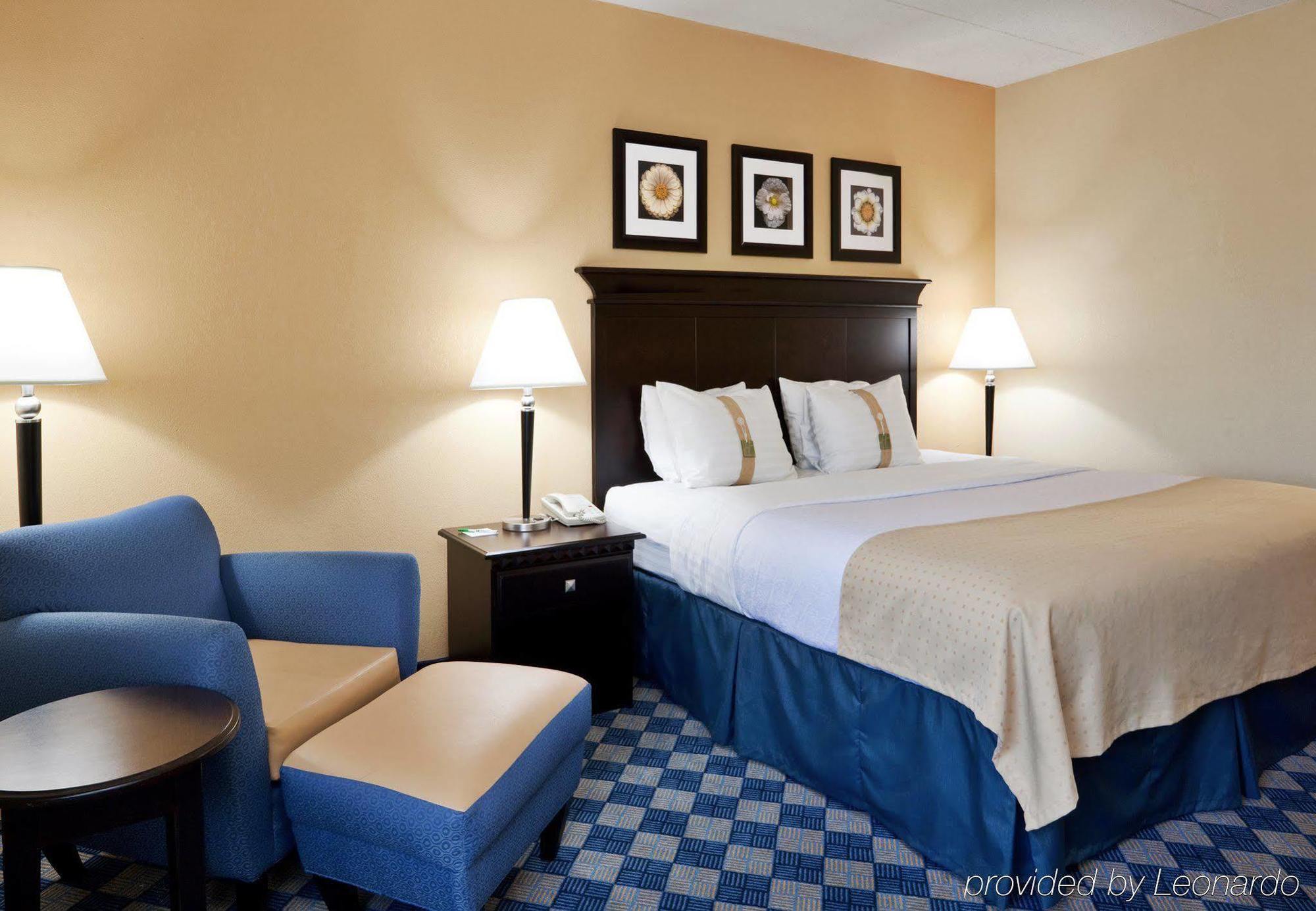 Holiday Inn Columbus North I-270 Worthington Chambre photo