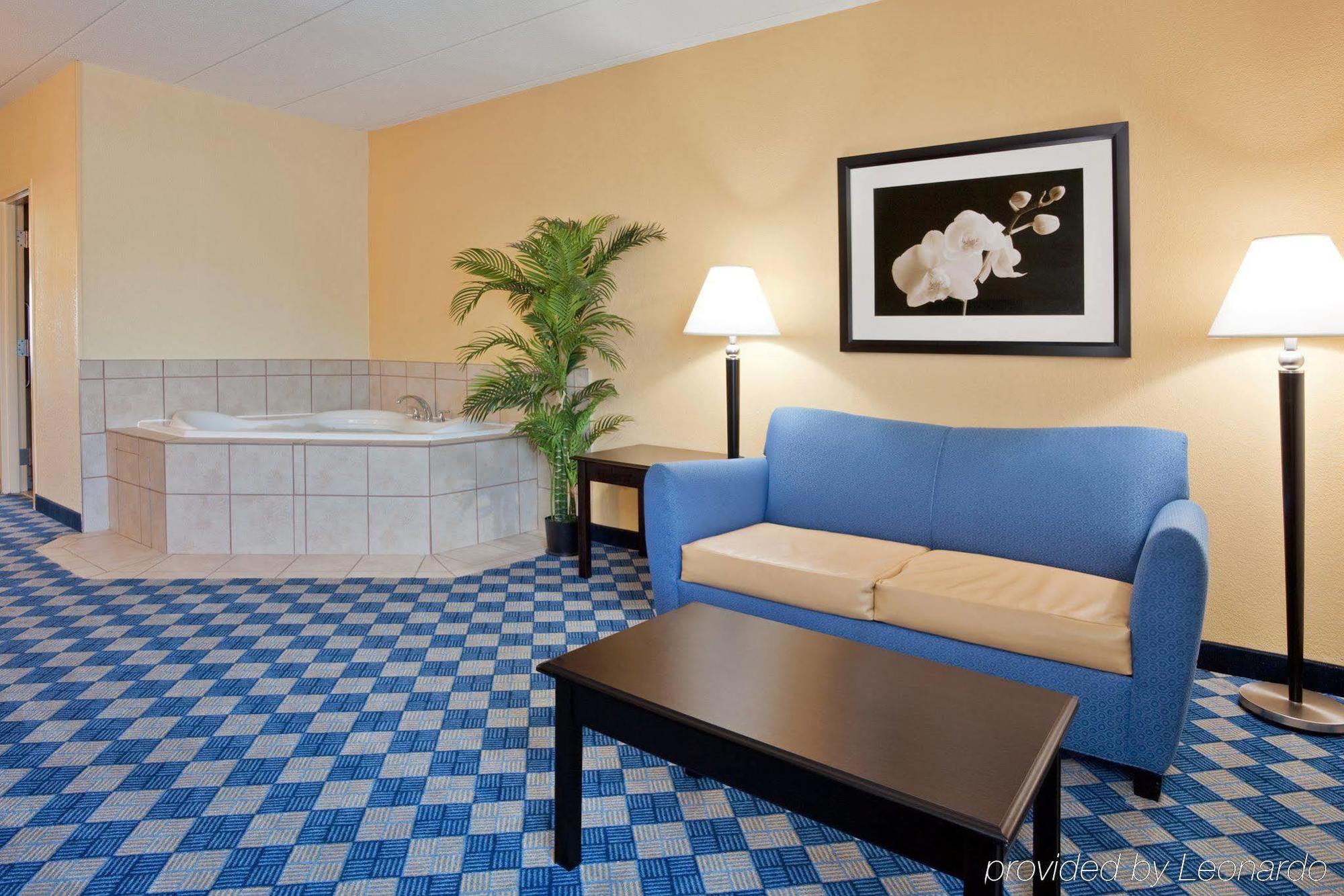 Holiday Inn Columbus North I-270 Worthington Extérieur photo